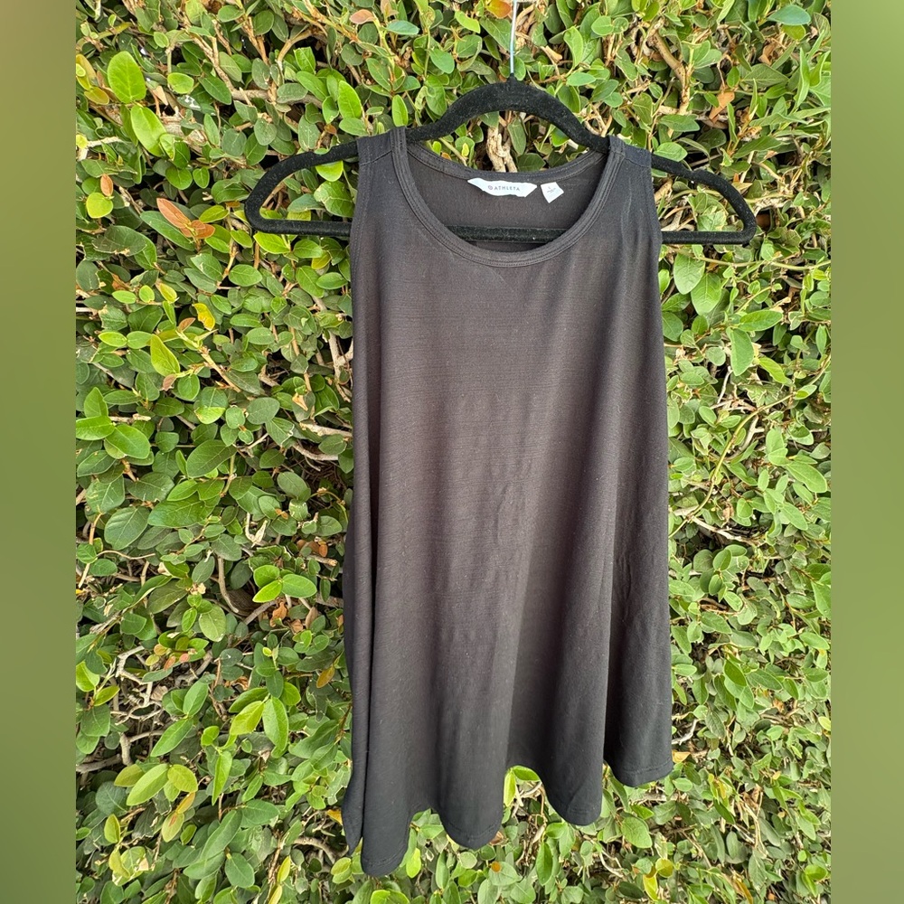 Athleta Black tank top pullover easy breezy large